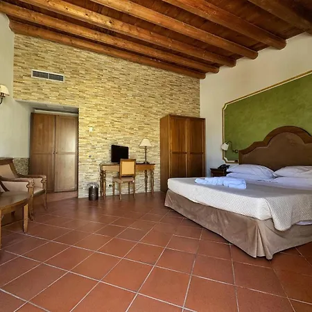 Lampedusa Lejlighedshotel 3*