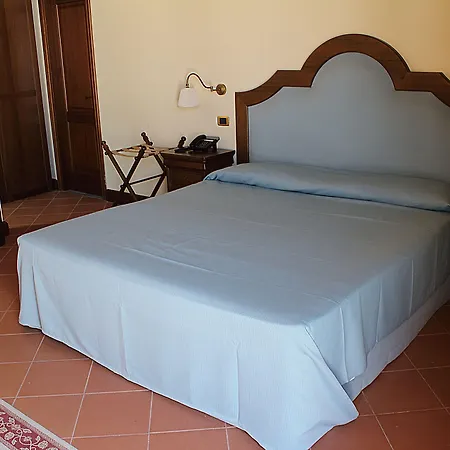 Lampedusa Aparthotel 3*