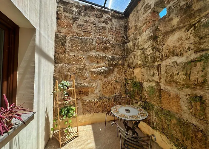 Lampedusa Aparthotel Palermo