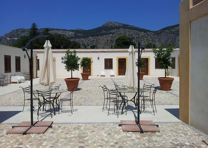 Lampedusa Aparthotel 3*